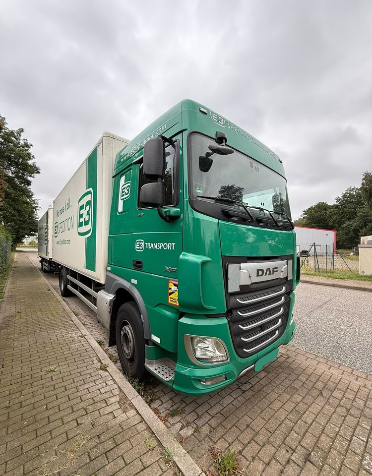 DAF XF ZESTAW TANDEM 2021 ORYGINALNY PRZEBIEG z Niemiec / PRZEJAZDOWY Z WINDĄ / - Koffer LKW: das Bild 4 DAF XF ZESTAW TANDEM 2021 ORYGINALNY PRZEBIEG z Niemiec / PRZEJAZDOWY Z WINDĄ / - Koffer LKW: das Bild 4