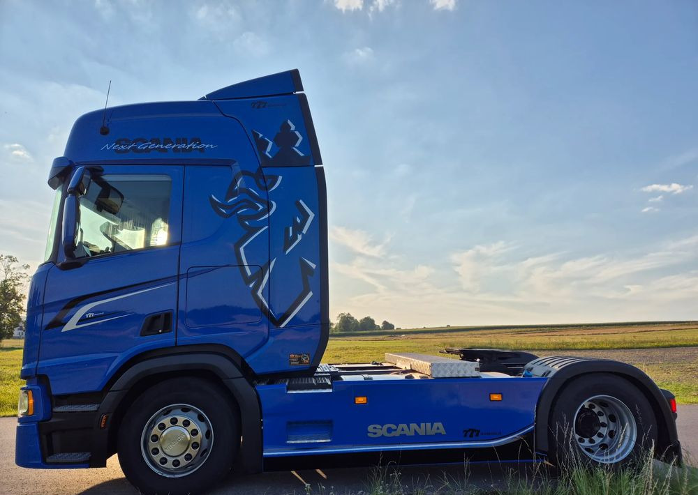 Scania R410 RETARDER FULL LED 2 ZBIORNIKI / KLIMA POSTOJOWA / VIRTUAL COCPIT z Niemiec - Sattelzugmaschine: das Bild 4 Scania R410 RETARDER FULL LED 2 ZBIORNIKI / KLIMA POSTOJOWA / VIRTUAL COCPIT z Niemiec - Sattelzugmaschine: das Bild 4