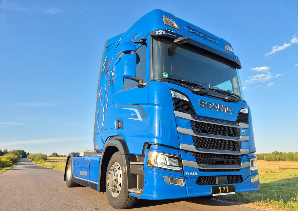 Scania R410 RETARDER FULL LED 2 ZBIORNIKI / KLIMA POSTOJOWA / VIRTUAL COCPIT z Niemiec - Sattelzugmaschine: das Bild 5 Scania R410 RETARDER FULL LED 2 ZBIORNIKI / KLIMA POSTOJOWA / VIRTUAL COCPIT z Niemiec - Sattelzugmaschine: das Bild 5