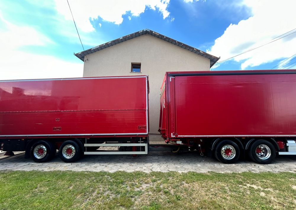 Schmitz Cargobull 7.7m OCYNK OSIE MERCEDES ALUFELGI KONTENER TANDEM NAPOJÓWKA OTWIERANY BOK DO NAPOJÓW STAN BDB - Koffer Anhänger: das Bild 2 Schmitz Cargobull 7.7m OCYNK OSIE MERCEDES ALUFELGI KONTENER TANDEM NAPOJÓWKA OTWIERANY BOK DO NAPOJÓW STAN BDB - Koffer Anhänger: das Bild 2
