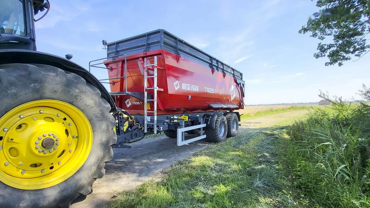 Metal-Fach Przyczepa skorupowa tandem T935/1 – 18t - Landwirtschaftlicher Anhänger: das Bild 5 Metal-Fach Przyczepa skorupowa tandem T935/1 – 18t - Landwirtschaftlicher Anhänger: das Bild 5