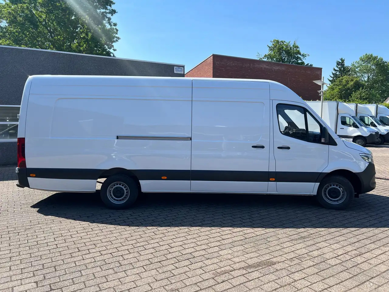 Mercedes-Benz Sprinter 314 L4H2 (31.500€ex)NAVI CAMERA 360° COMFORT - Kastenwagen: das Bild 3 Mercedes-Benz Sprinter 314 L4H2 (31.500€ex)NAVI CAMERA 360° COMFORT - Kastenwagen: das Bild 3