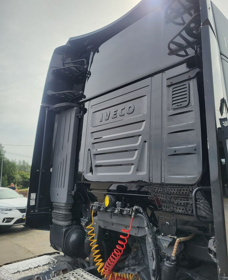 IVECO Stralis Hi-Way EEV 2017r. IVECO Iveco Stralis Hi-Way EEV 2017r. truck - Aeropack/ Spoiler für LKW: das Bild 4 IVECO Stralis Hi-Way EEV 2017r. IVECO Iveco Stralis Hi-Way EEV 2017r. truck - Aeropack/ Spoiler für LKW: das Bild 4