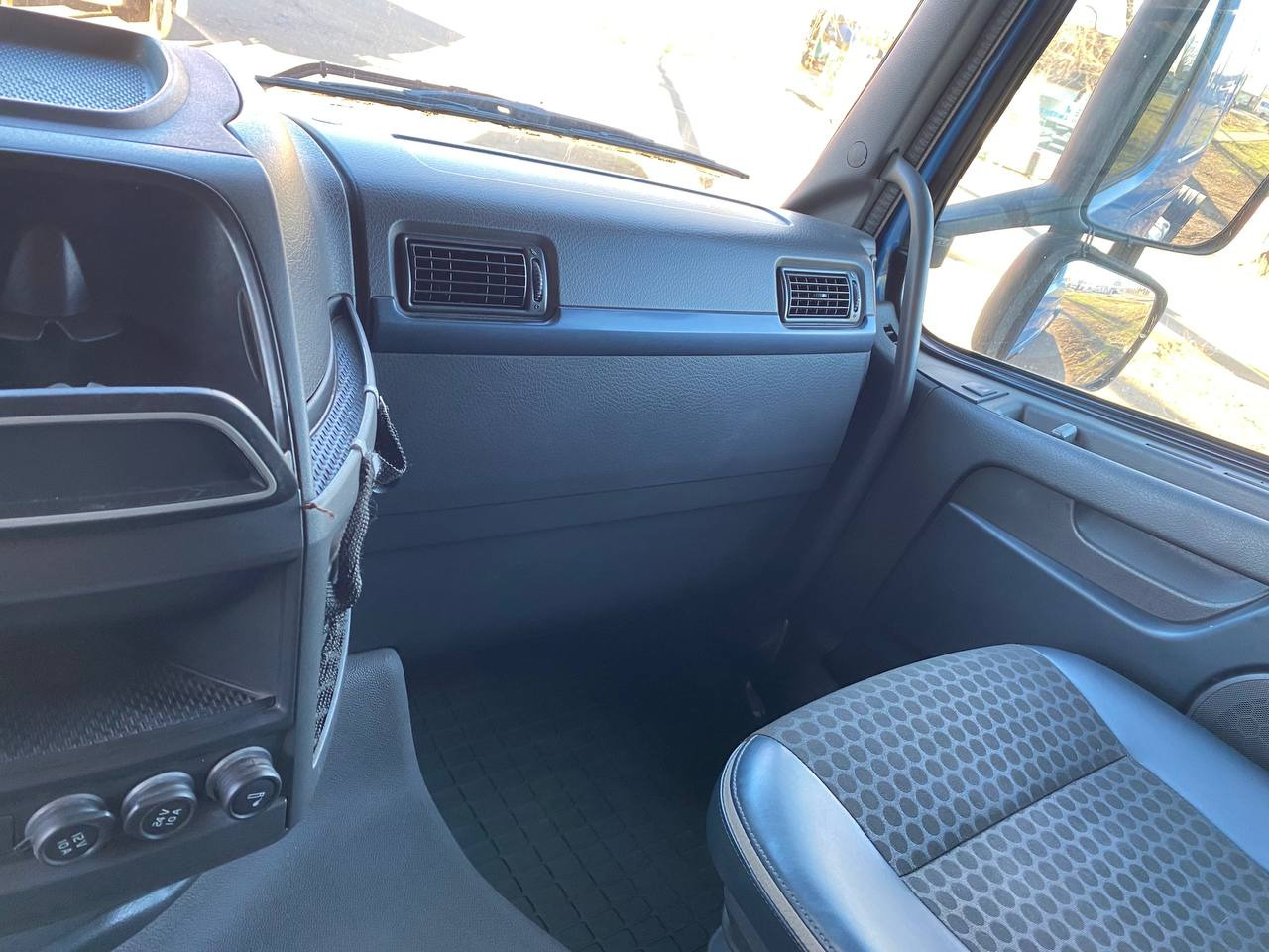 Sattelzugmaschine Volvo FH-12.500: das Bild 12