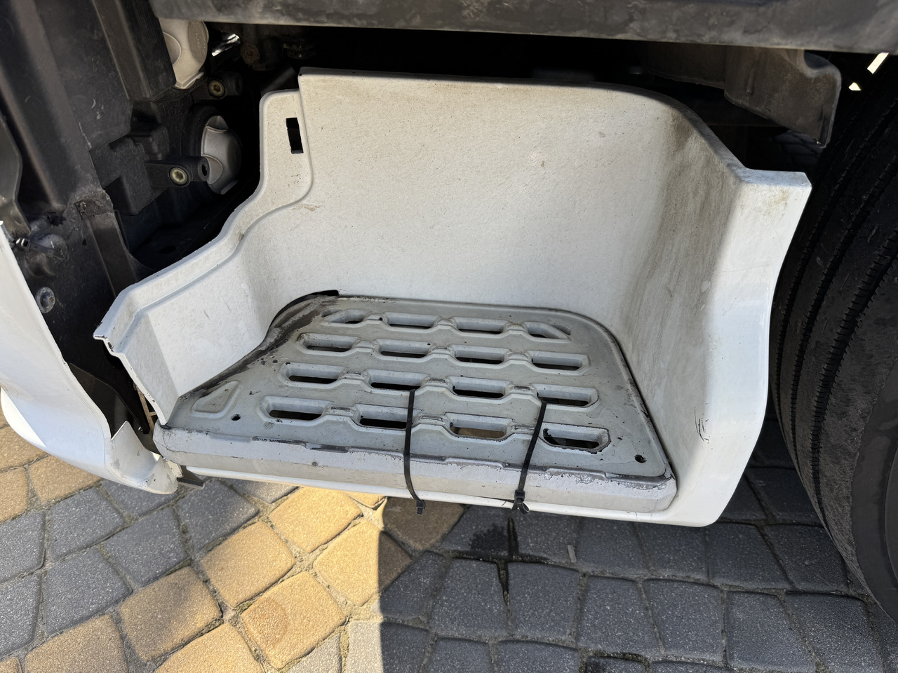 Ford F-Max Cargo - Stoßstange: das Bild 4 Ford F-Max Cargo - Stoßstange: das Bild 4