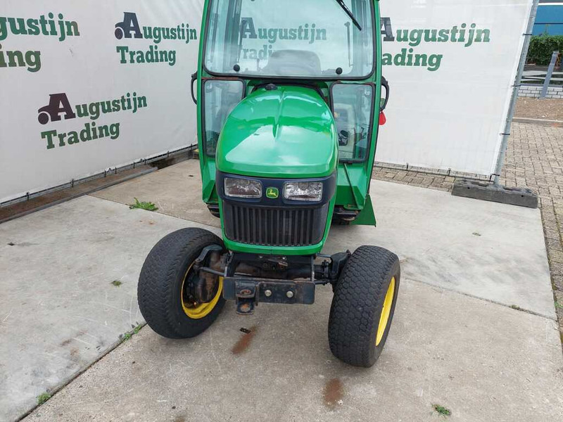 John Deere 2320 - Kleintraktor: das Bild 3 John Deere 2320 - Kleintraktor: das Bild 3