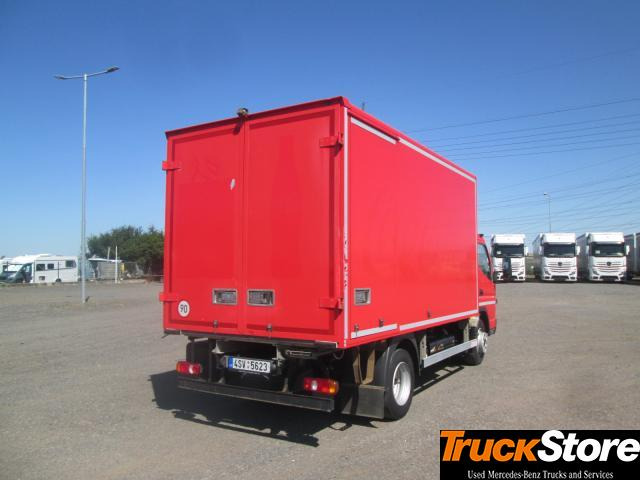FUSO 7C15 - Koffer Transporter: das Bild 4 FUSO 7C15 - Koffer Transporter: das Bild 4