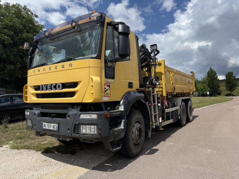Iveco Trakker - Kipper, Autokran: das Bild 2 Iveco Trakker - Kipper, Autokran: das Bild 2
