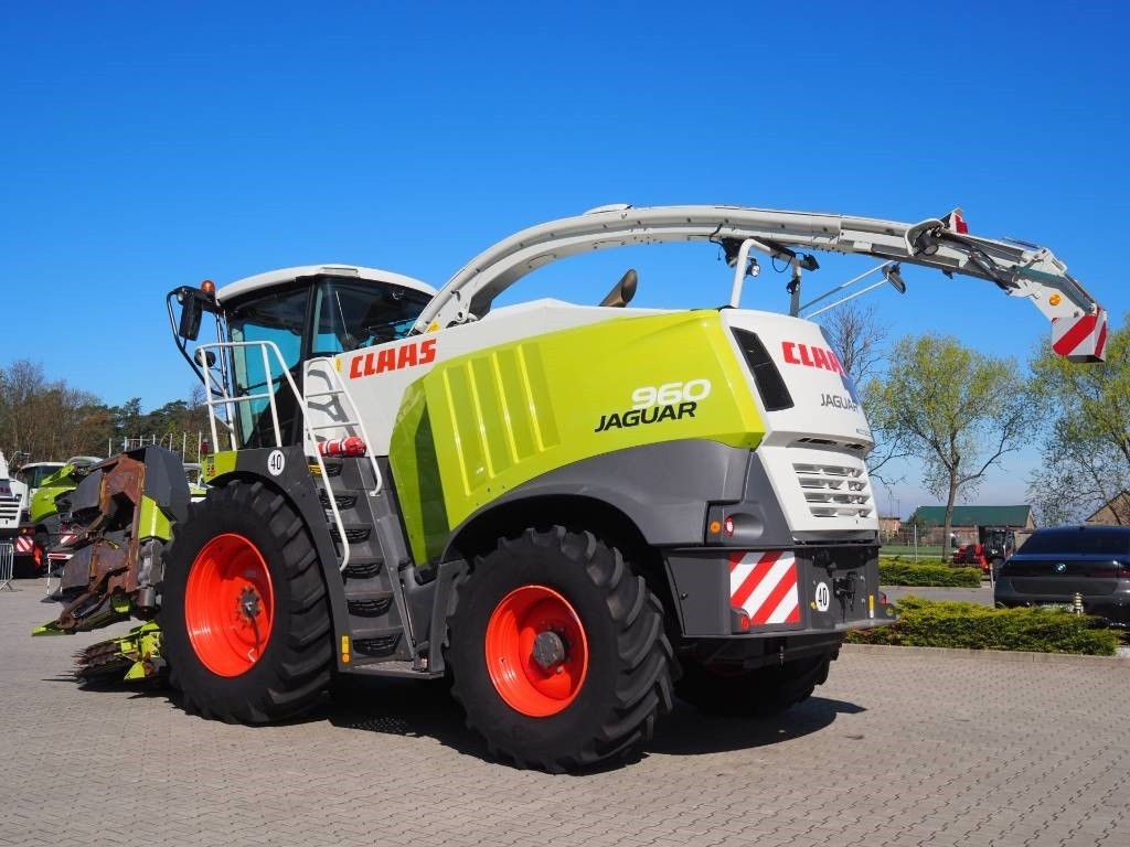 Claas Jaguar 960 4WD + Orbis 600 SD - Feldhäcksler: das Bild 2 Claas Jaguar 960 4WD + Orbis 600 SD - Feldhäcksler: das Bild 2