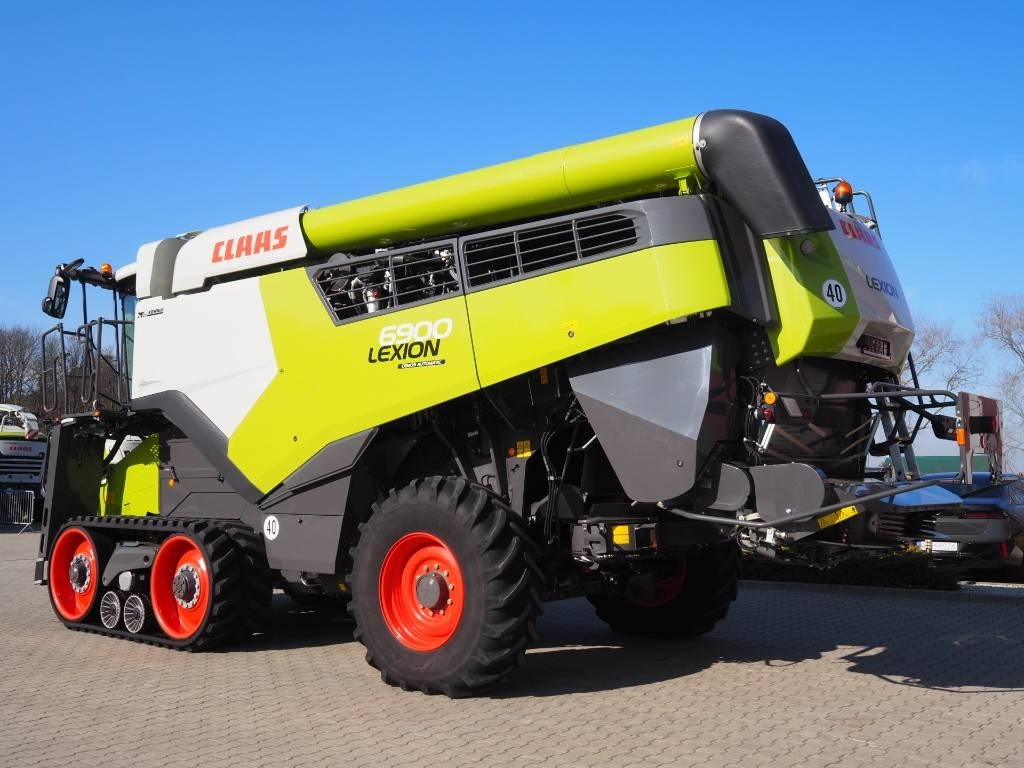 Claas Lexion 6900TT CEMOS + V930 - Mähdrescher: das Bild 2 Claas Lexion 6900TT CEMOS + V930 - Mähdrescher: das Bild 2