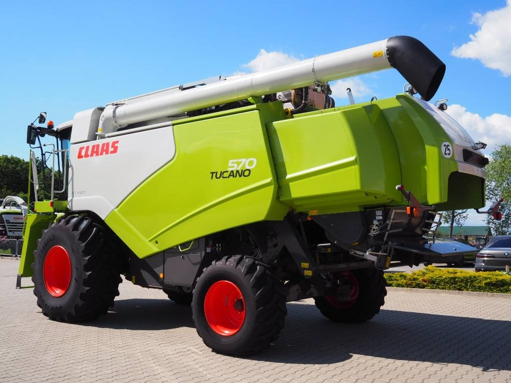Claas Tucano 570 GPS + V770 - Mähdrescher: das Bild 2 Claas Tucano 570 GPS + V770 - Mähdrescher: das Bild 2