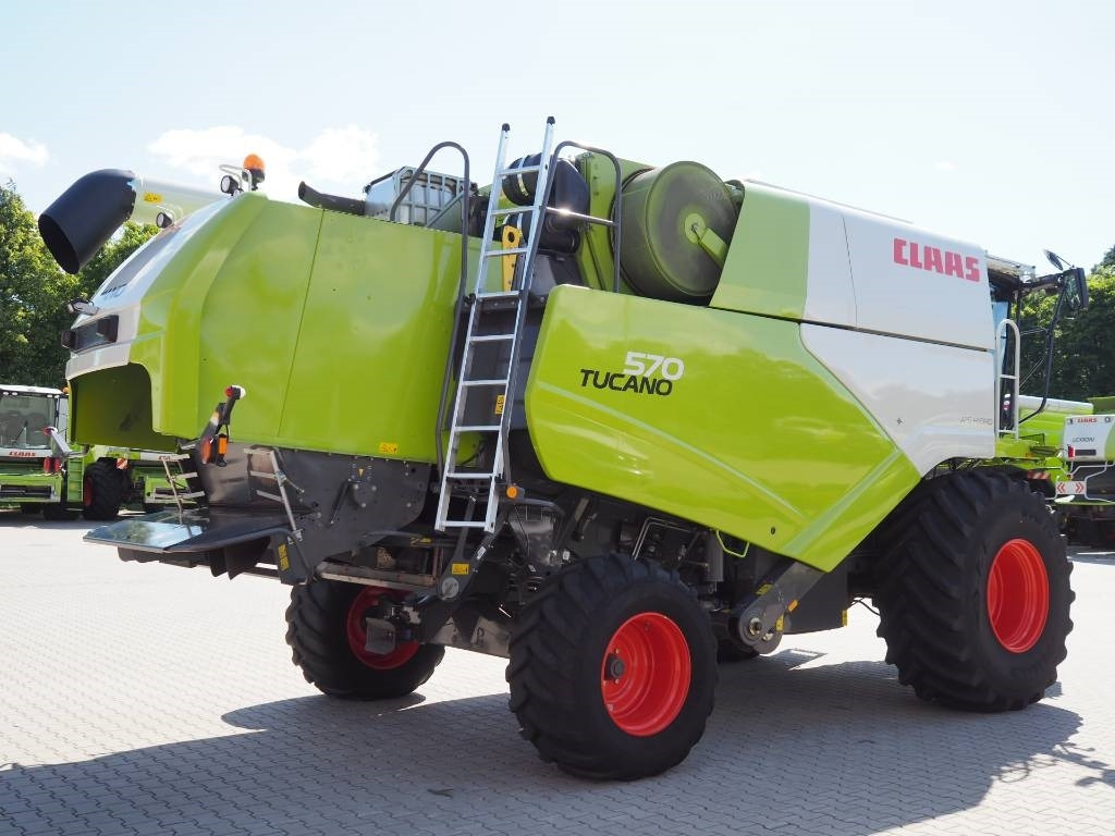 Claas Tucano 570 GPS + V770 - Mähdrescher: das Bild 3 Claas Tucano 570 GPS + V770 - Mähdrescher: das Bild 3
