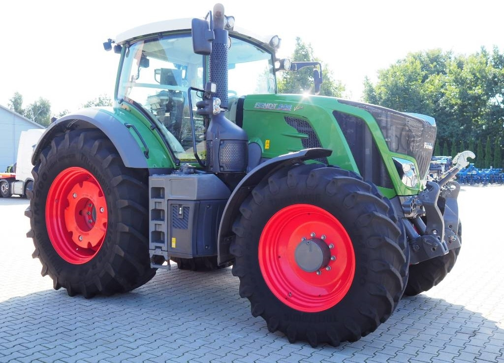 Fendt 828 Vario S4 ProfiPlus, GPS - Traktor: das Bild 4 Fendt 828 Vario S4 ProfiPlus, GPS - Traktor: das Bild 4
