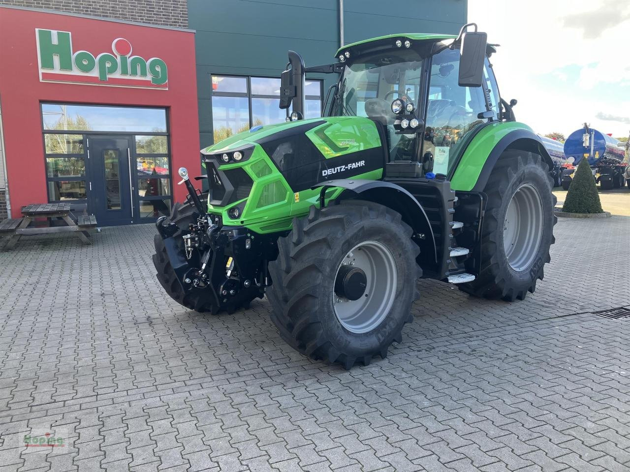 Deutz-Fahr 6170 Schalter - Traktor: das Bild 1 Deutz-Fahr 6170 Schalter - Traktor: das Bild 1