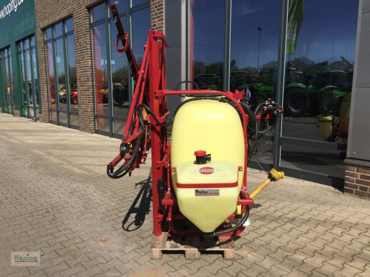 Hardi NK SB 800L - Anbauspritze: das Bild 3 Hardi NK SB 800L - Anbauspritze: das Bild 3