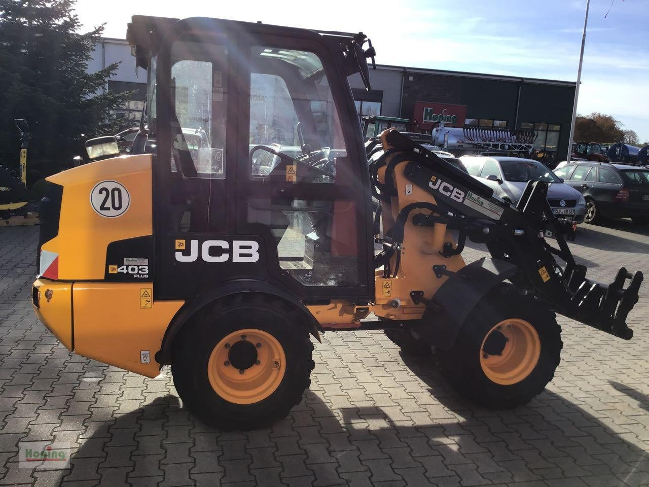JCB 403 PLUS - Hoflader: das Bild 4 JCB 403 PLUS - Hoflader: das Bild 4