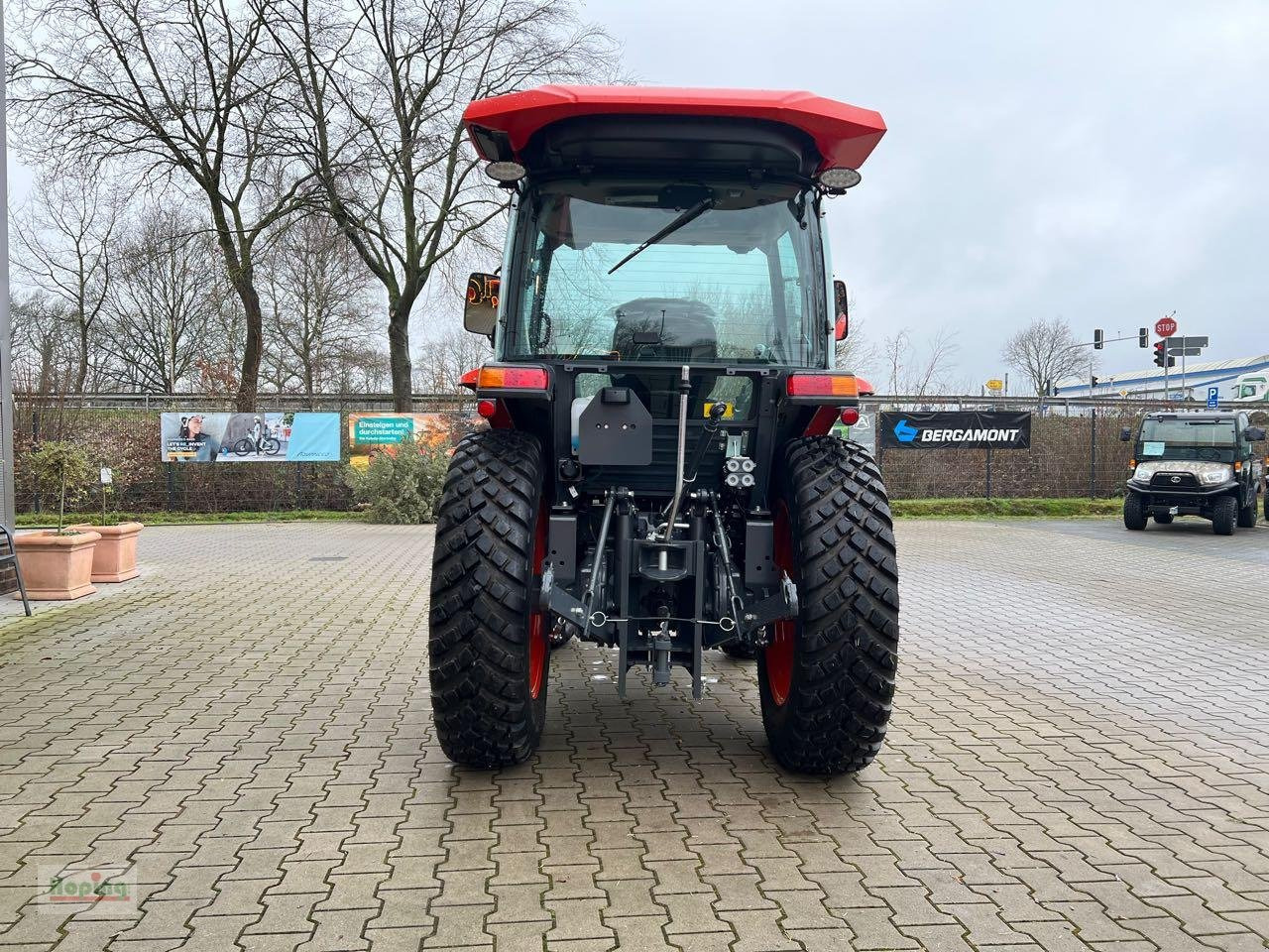 Kubota L2-552 DHC - Kommunaltraktor: das Bild 4 Kubota L2-552 DHC - Kommunaltraktor: das Bild 4