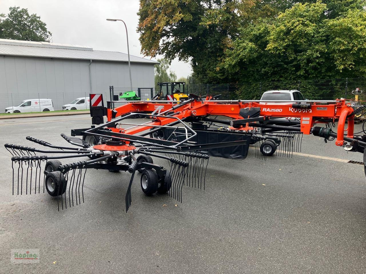 Kubota RA 2580 - Heuwender/ Wenderechen: das Bild 4 Kubota RA 2580 - Heuwender/ Wenderechen: das Bild 4