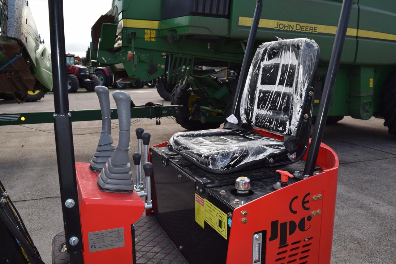 JPC HT12 - Minibagger: das Bild 4 JPC HT12 - Minibagger: das Bild 4