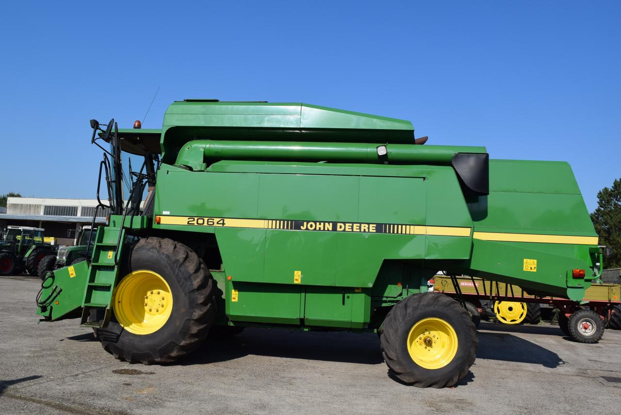 John Deere 2064 - Mähdrescher: das Bild 1 John Deere 2064 - Mähdrescher: das Bild 1
