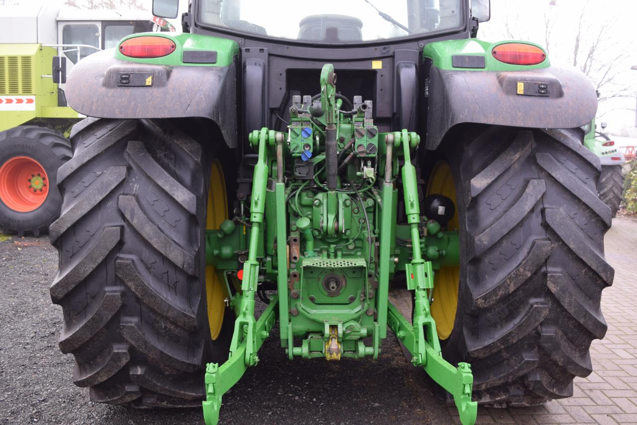 Traktor John Deere 6150 R: das Bild 7