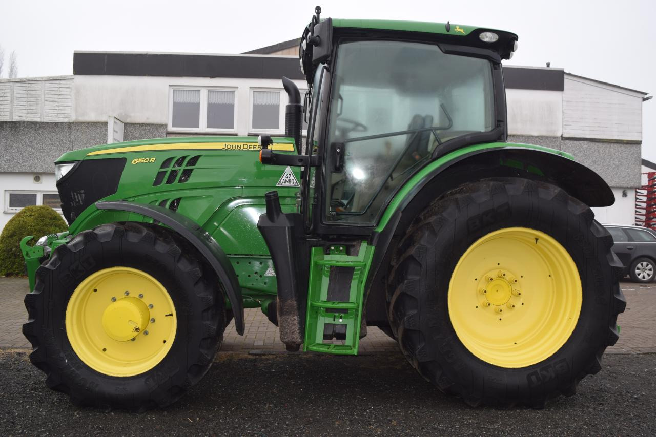 John Deere 6150 R - Traktor: das Bild 4 John Deere 6150 R - Traktor: das Bild 4
