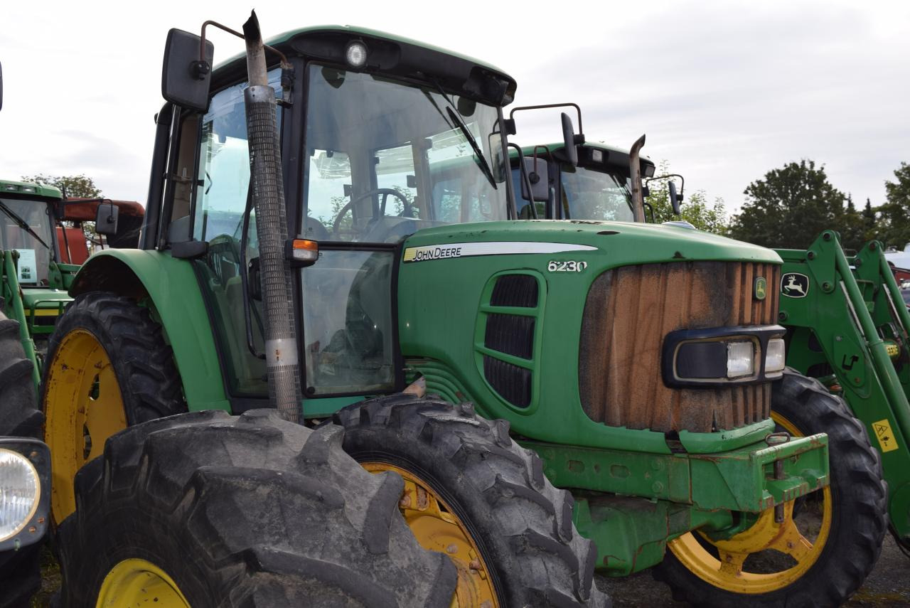John Deere 6230 - Traktor: das Bild 2 John Deere 6230 - Traktor: das Bild 2