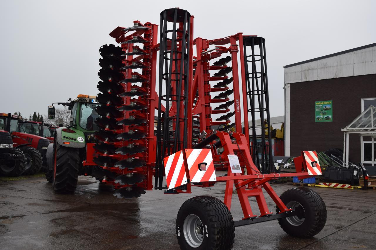 / Lancer PHF 600 - Scheibenegge: das Bild 5 / Lancer PHF 600 - Scheibenegge: das Bild 5