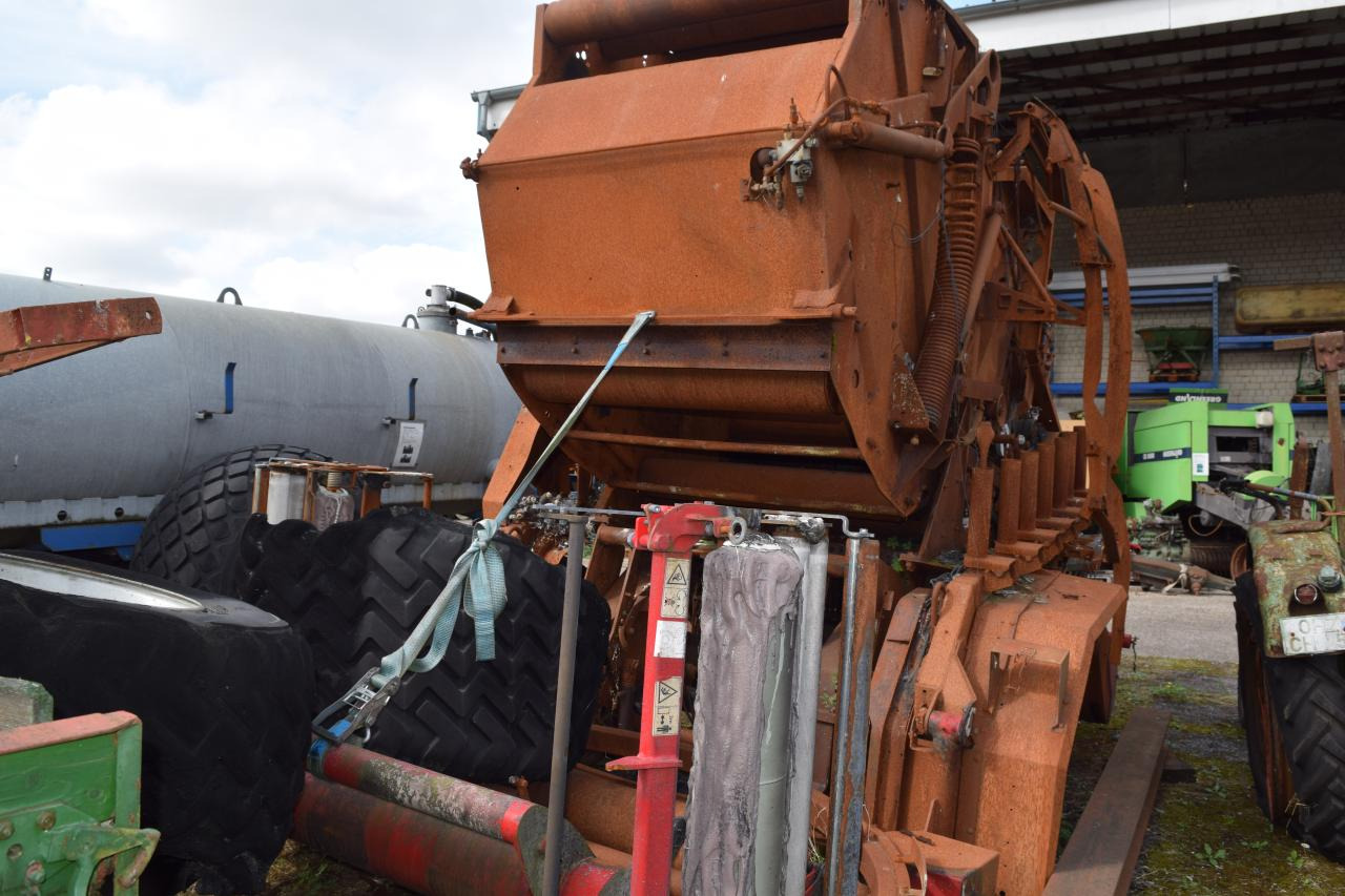 Lely Welger *zur Teileverwertung* - Rundballenpresse: das Bild 4 Lely Welger *zur Teileverwertung* - Rundballenpresse: das Bild 4