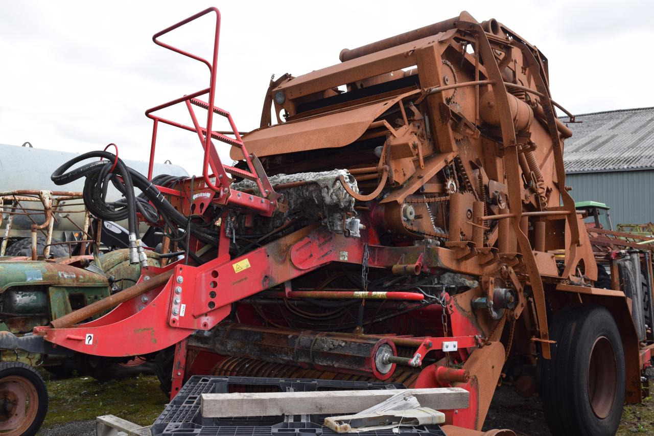Lely Welger *zur Teileverwertung* - Rundballenpresse: das Bild 2 Lely Welger *zur Teileverwertung* - Rundballenpresse: das Bild 2