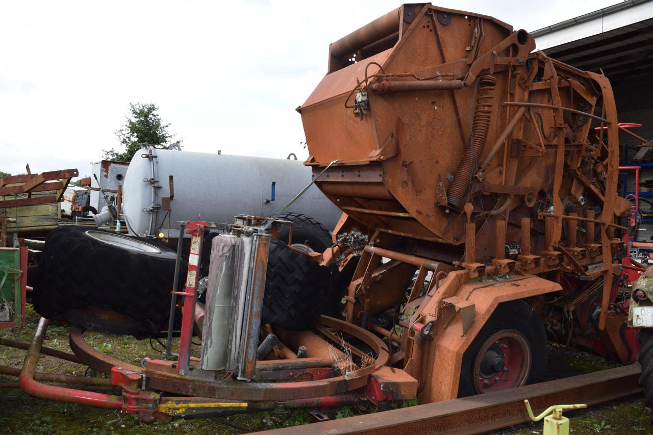 Lely Welger *zur Teileverwertung* - Rundballenpresse: das Bild 3 Lely Welger *zur Teileverwertung* - Rundballenpresse: das Bild 3