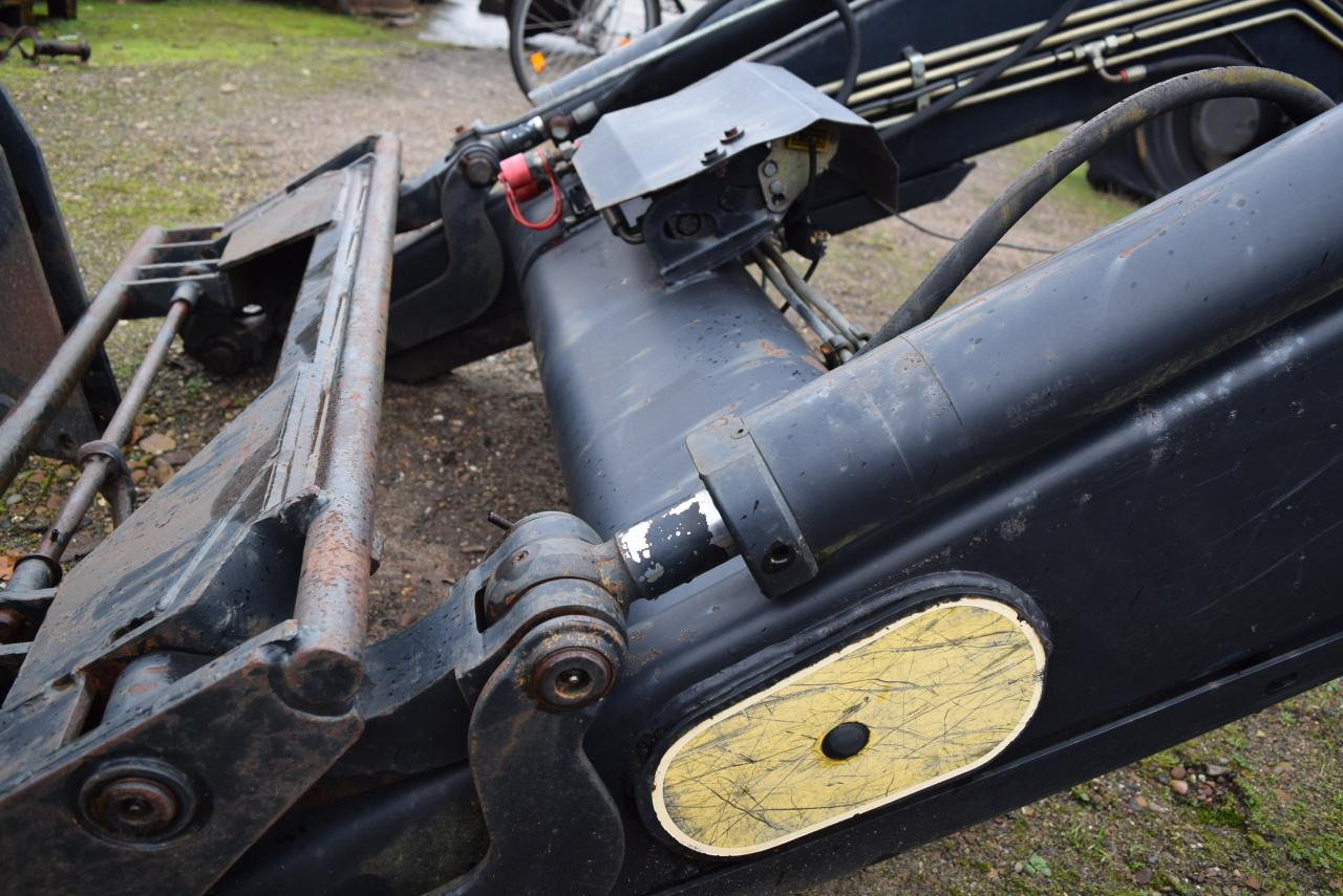 Stoll Robust F71 - Frontlader für Traktor: das Bild 4 Stoll Robust F71 - Frontlader für Traktor: das Bild 4