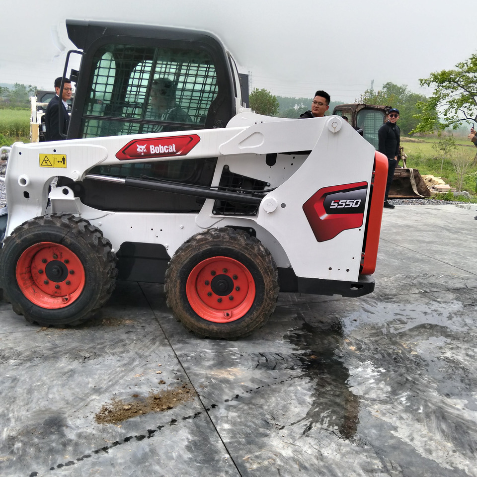 BOBCAT S550 - Kompaktlader: das Bild 3 BOBCAT S550 - Kompaktlader: das Bild 3