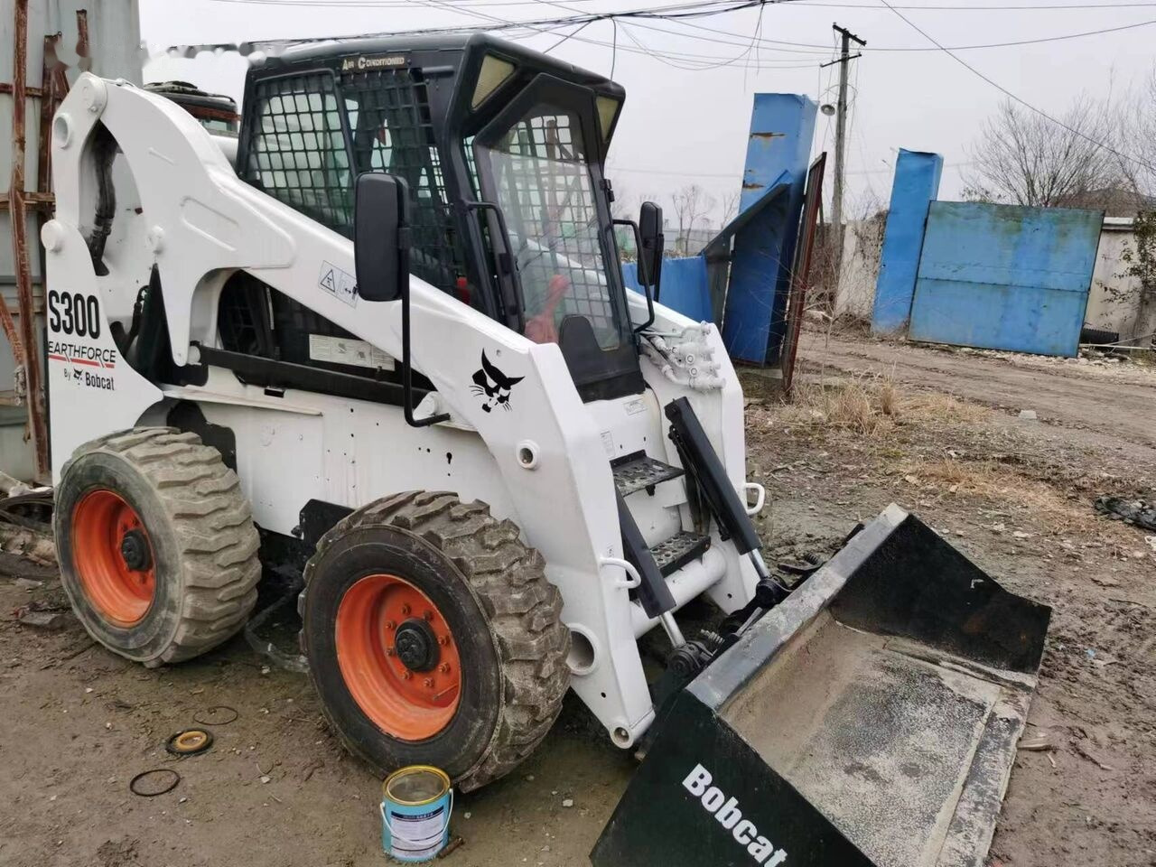 Bobcat S300 - Kompaktlader: das Bild 5 Bobcat S300 - Kompaktlader: das Bild 5