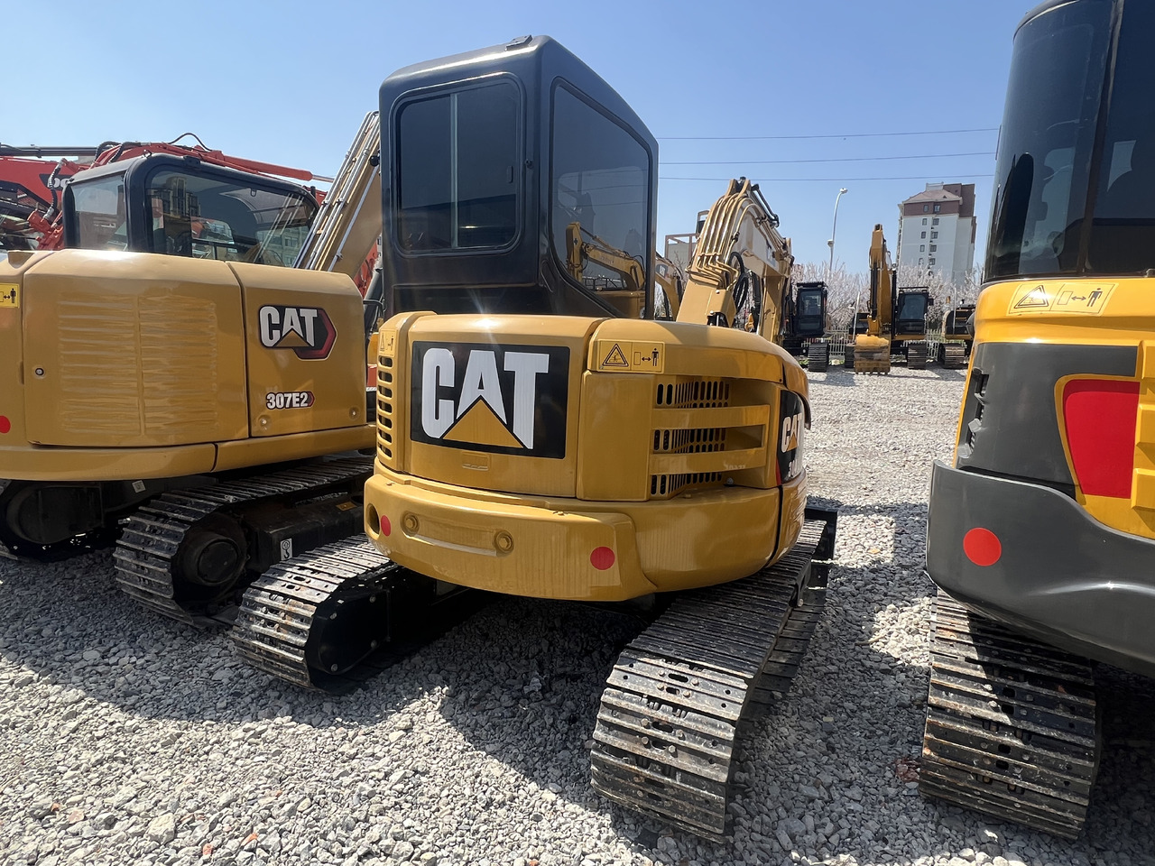 CAT 304C - Minibagger: das Bild 2 CAT 304C - Minibagger: das Bild 2