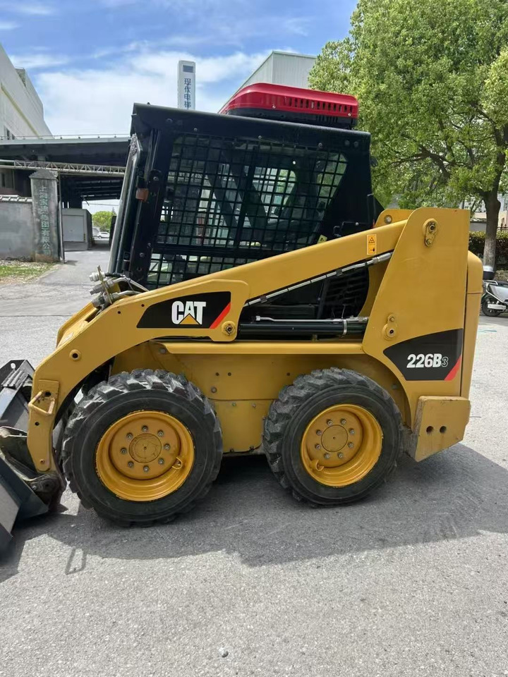 CATERPILLAR 226B-3 - Kompaktlader: das Bild 2 CATERPILLAR 226B-3 - Kompaktlader: das Bild 2