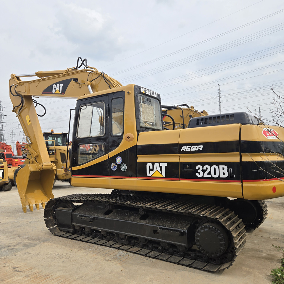 CATERPILLAR 320BL - Kettenbagger: das Bild 5 CATERPILLAR 320BL - Kettenbagger: das Bild 5