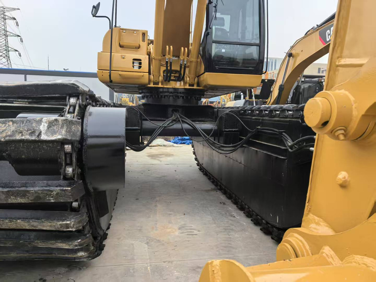 Amphibische Bagger CATERPILLAR 320C boat excavator: das Bild 11
