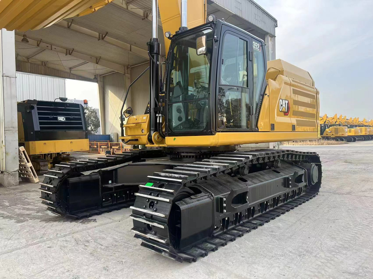 NEU: Kettenbagger CATERPILLAR 352: das Bild 12