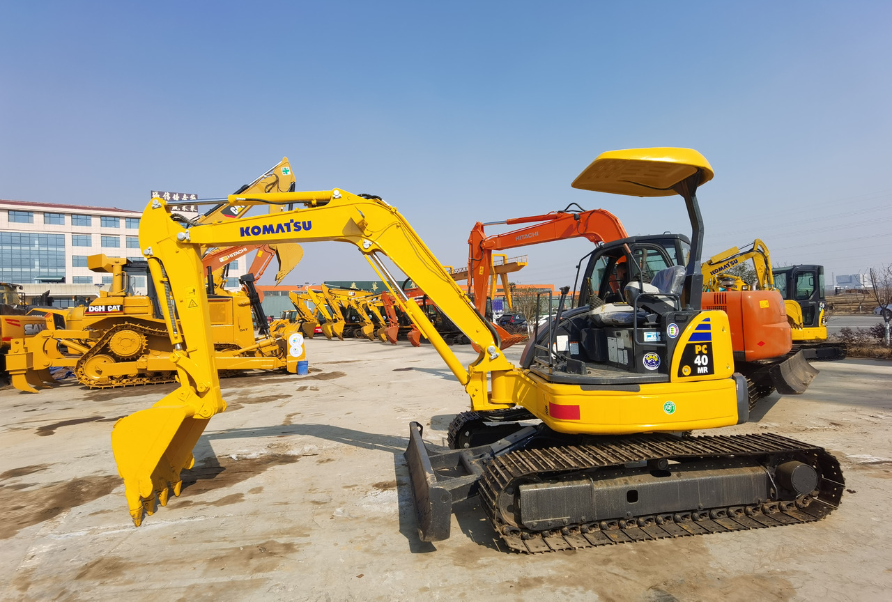 CATERPILLAR PC40MR - Minibagger: das Bild 2 CATERPILLAR PC40MR - Minibagger: das Bild 2