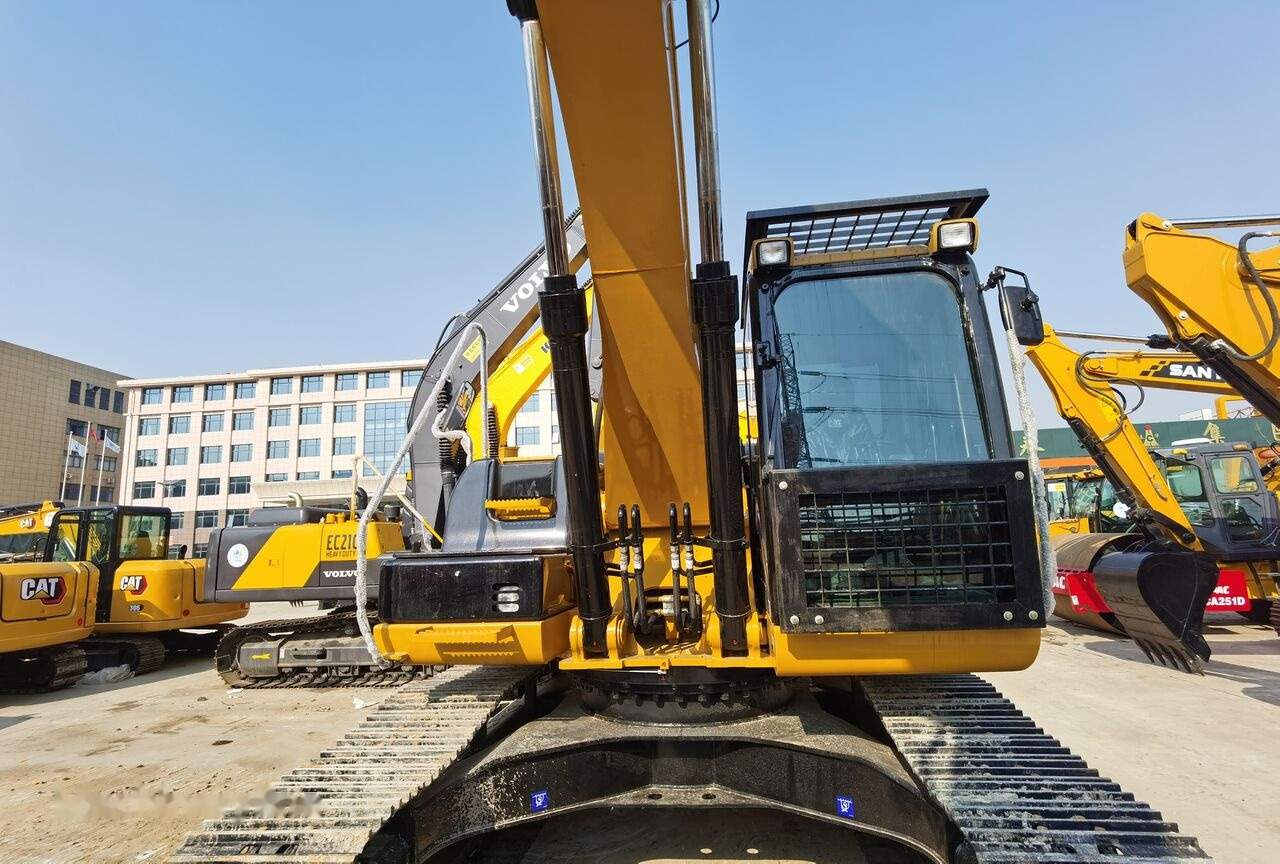 Kettenbagger Caterpillar 324D2: das Bild 13