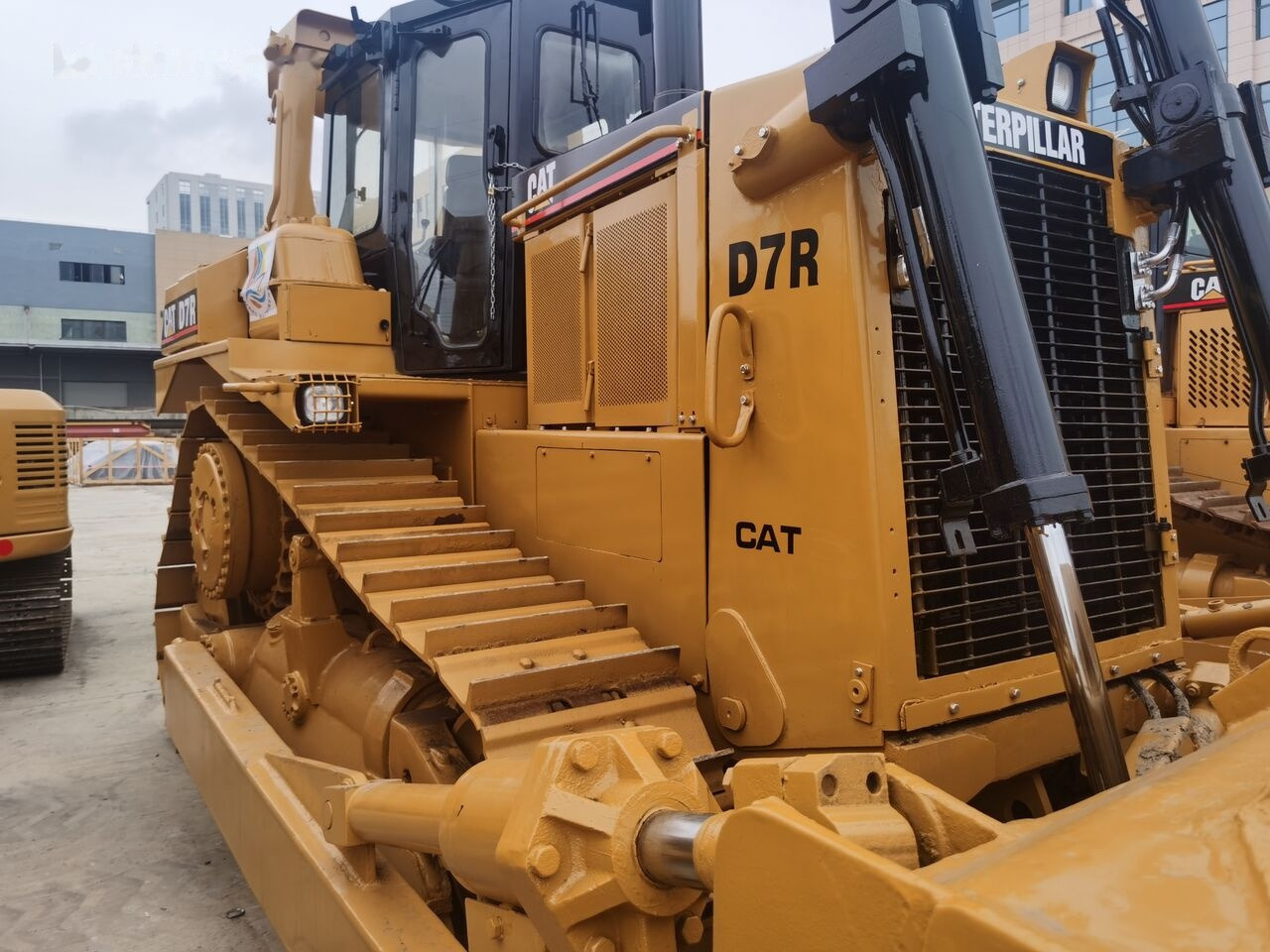 Bulldozer Caterpillar D7R: das Bild 7