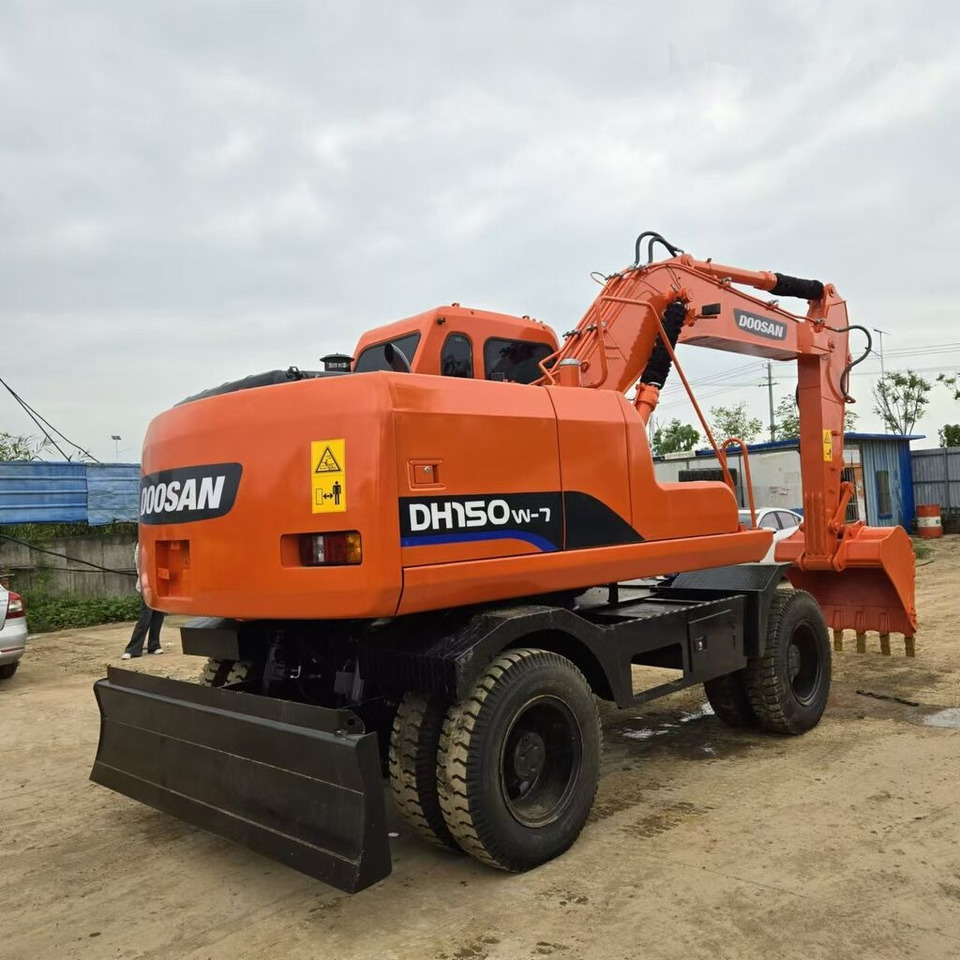 Doosan DH150W - Mobilbagger: das Bild 4 Doosan DH150W - Mobilbagger: das Bild 4