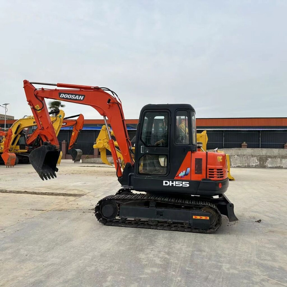 Doosan DH55 - Minibagger: das Bild 4 Doosan DH55 - Minibagger: das Bild 4
