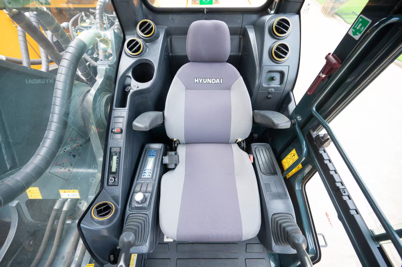 NEU: Kettenbagger HYUNDAI HX505L: das Bild 16