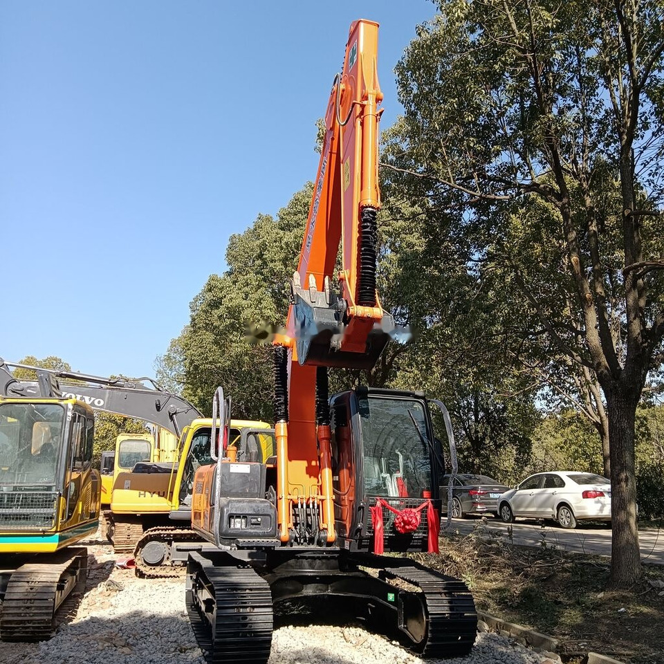Hitachi ZX120-5A - Kettenbagger: das Bild 4 Hitachi ZX120-5A - Kettenbagger: das Bild 4