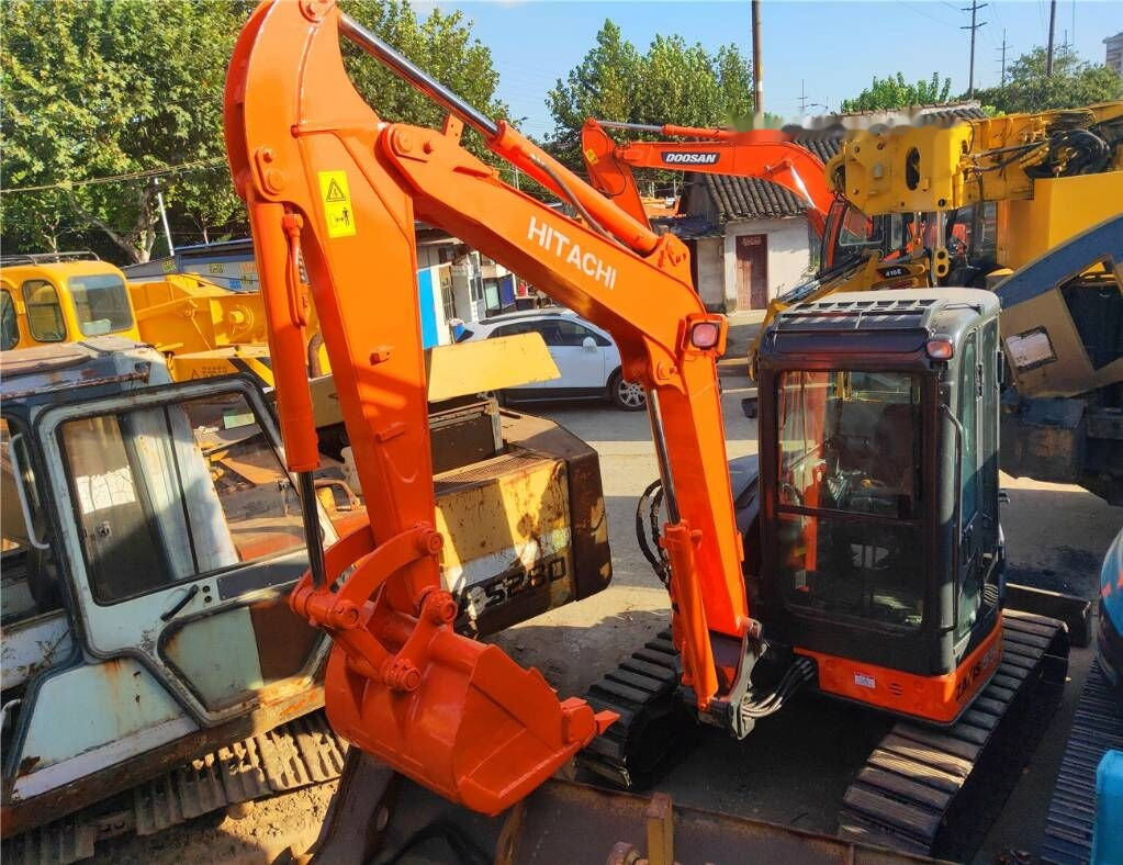 Hitachi ZX55UR - Minibagger: das Bild 3 Hitachi ZX55UR - Minibagger: das Bild 3