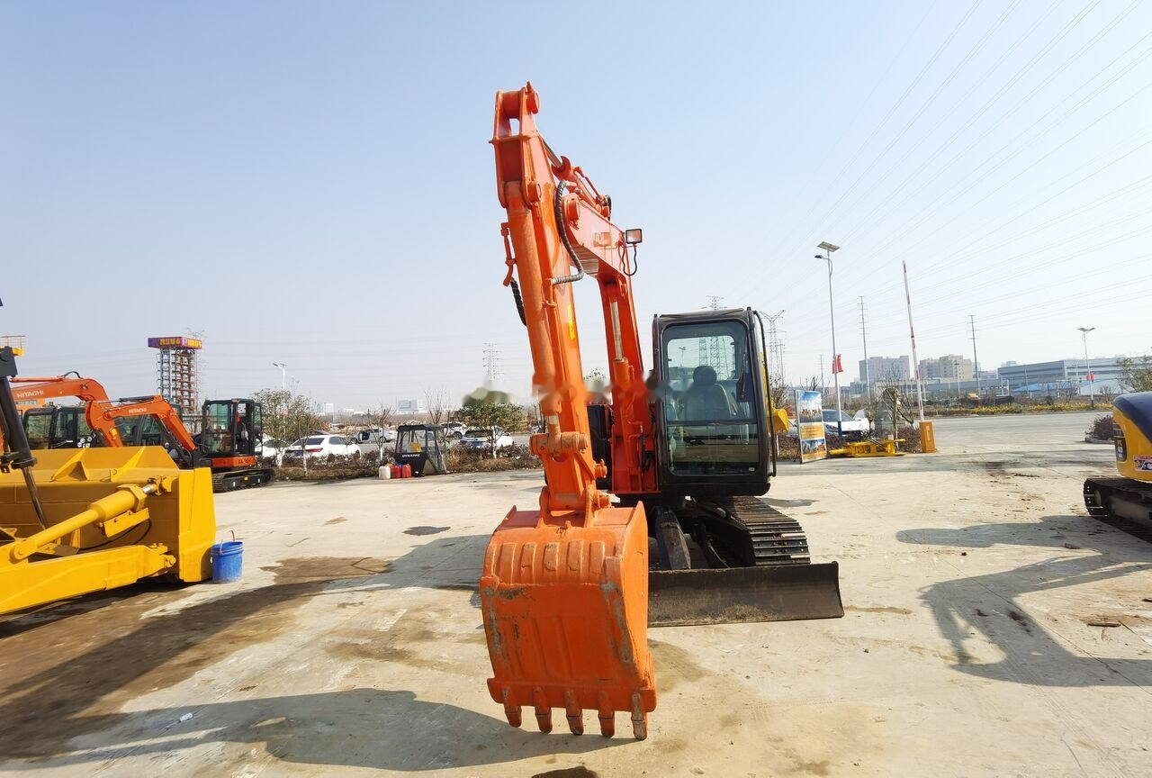 Hitachi ZX70 - Minibagger: das Bild 5 Hitachi ZX70 - Minibagger: das Bild 5
