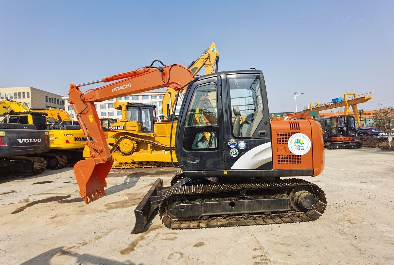 Hitachi ZX70 - Minibagger: das Bild 4 Hitachi ZX70 - Minibagger: das Bild 4