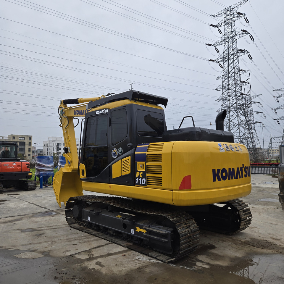 KOMATSU PC110 - Kettenbagger: das Bild 3 KOMATSU PC110 - Kettenbagger: das Bild 3